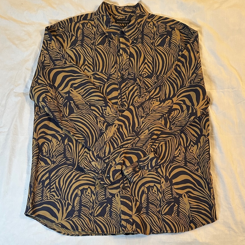 Banana Republic Navy and Tan Zebra Pattern Shirt